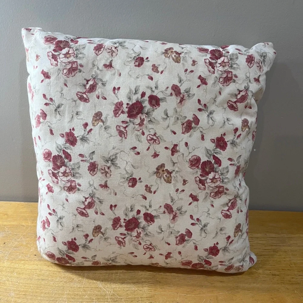 Vtg Waverly Norfolk Rose Floral Throw Pillow Red Cream 16x16 Square Cottagecore